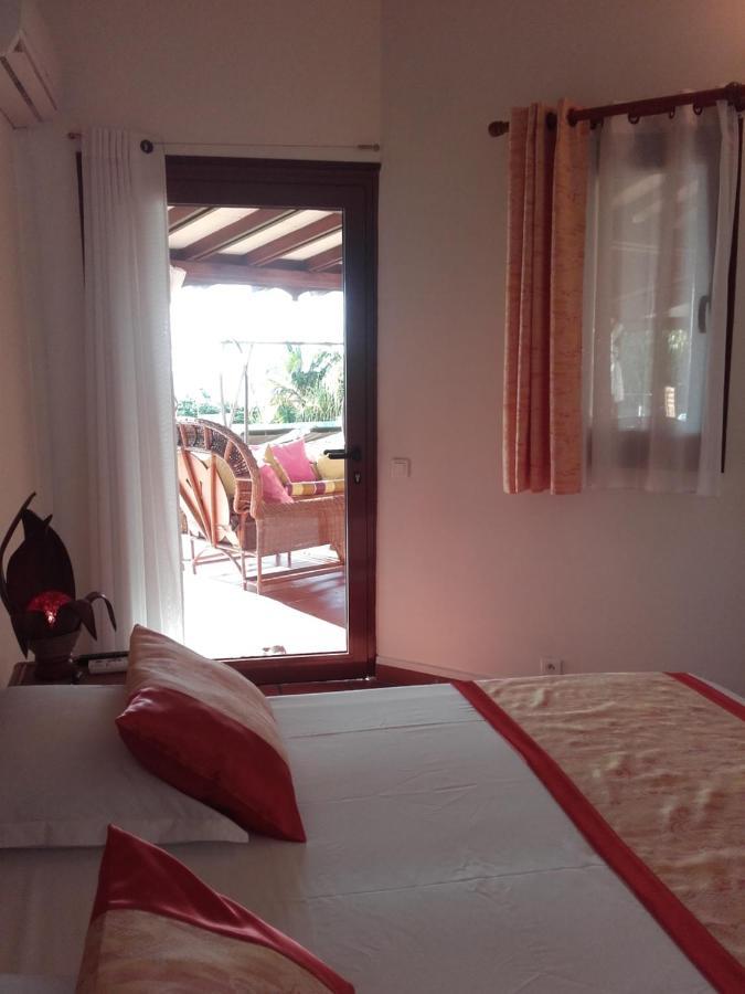 Chambre D'Hotes "Villa Rayon Vert" デエエ エクステリア 写真