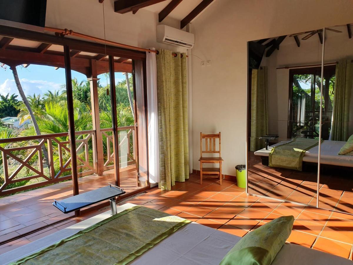 Chambre D'Hotes "Villa Rayon Vert" デエエ エクステリア 写真