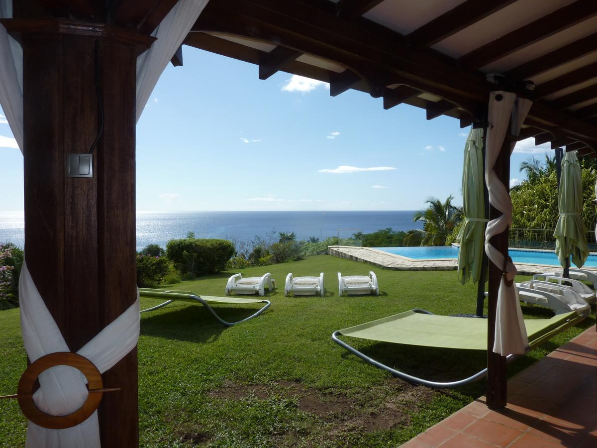 Chambre D'Hotes "Villa Rayon Vert" デエエ エクステリア 写真